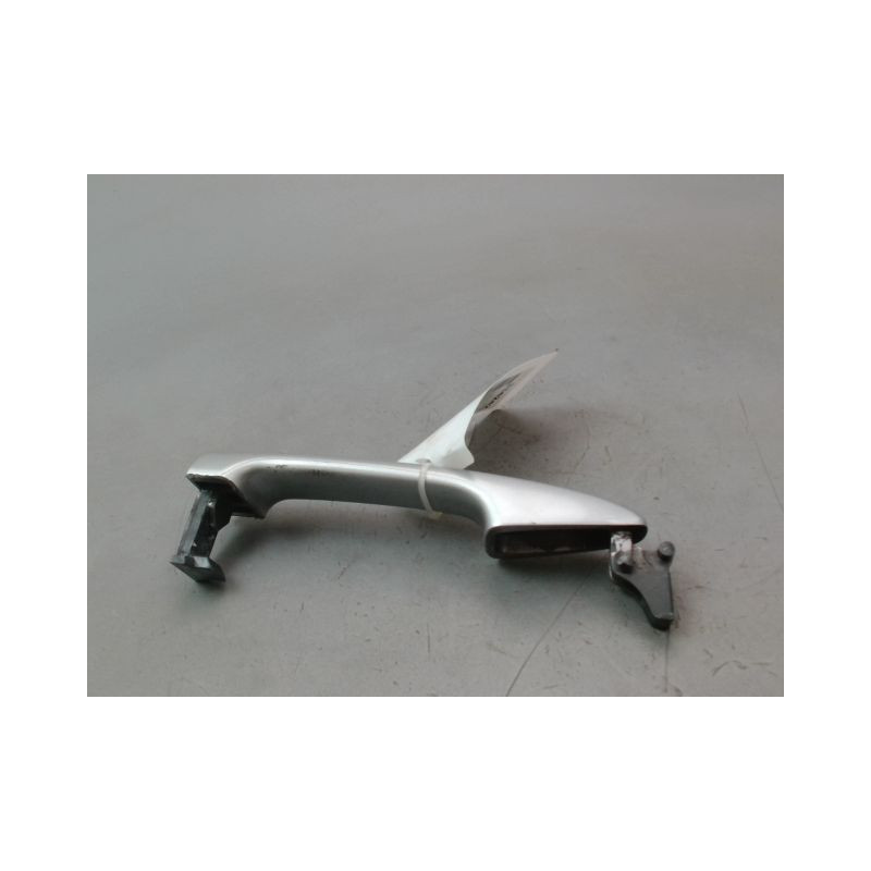 POIGNEE EXTERIEURE PORTE AVANT GAUCHE TOYOTA VERSO 2010-