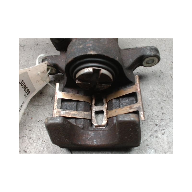 ETRIER DE FREIN ARRIERE DROIT SUZUKI SWIFT 3P