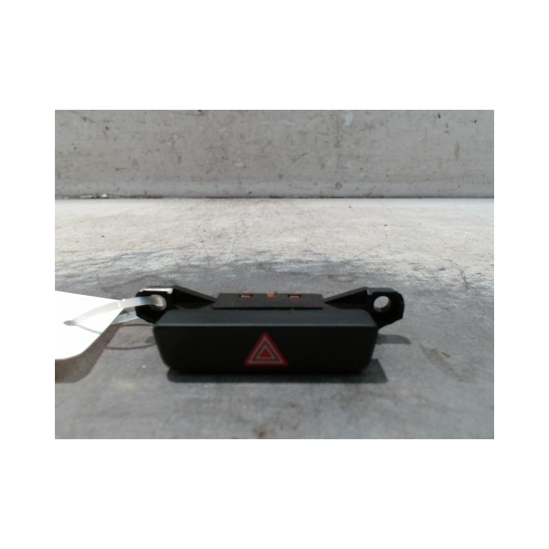 BOUTON DE WARNING HONDA JAZZ