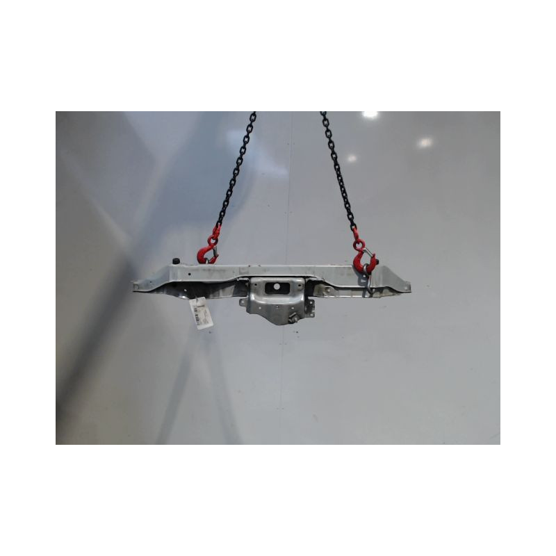 TRAVERSE SUPERIEURE ARMATURE AVANT NISSAN NOTE