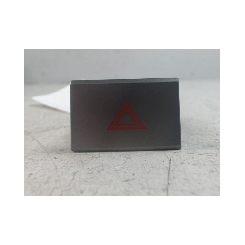 BOUTON DE WARNING HYUNDAI IX35