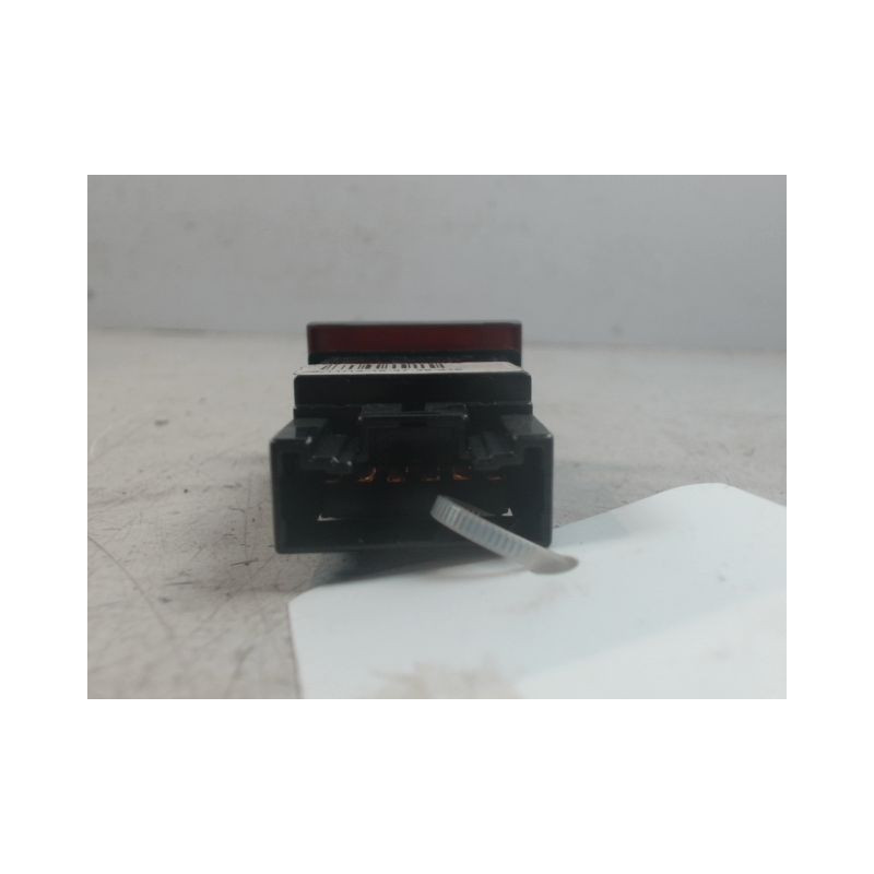 BOUTON DE WARNING HYUNDAI IX35