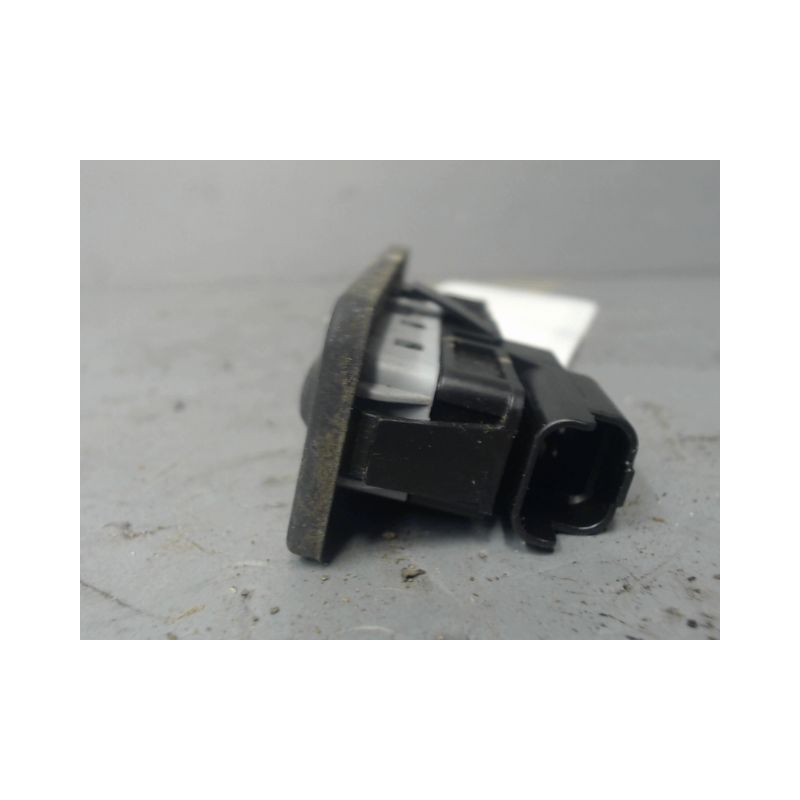 POIGNEE EXTERIEURE HAYON PEUGEOT 2008