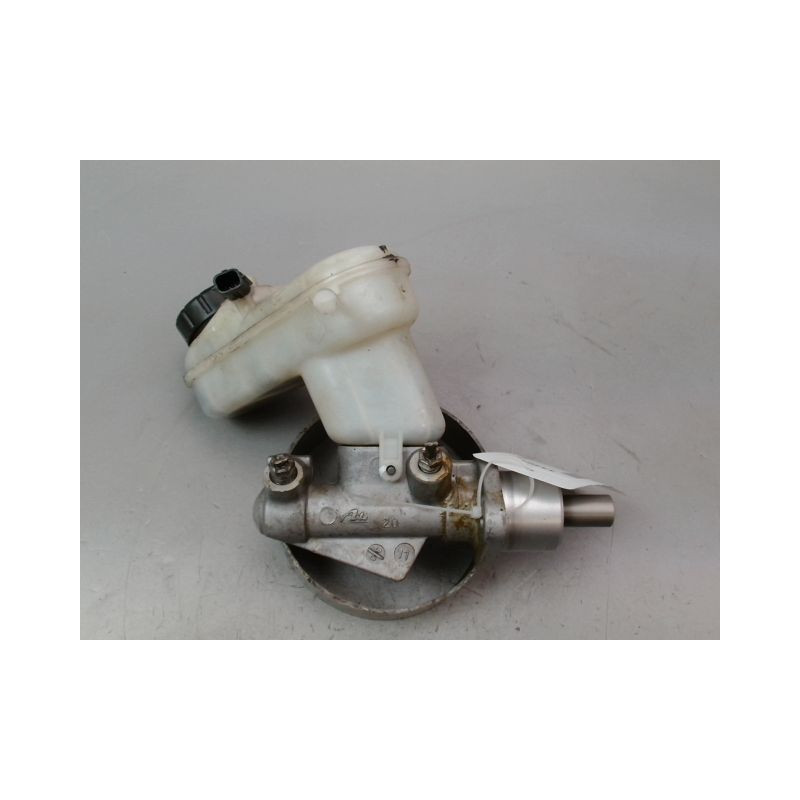 MAITRE CYLINDRE RENAULT TWINGO II Phase 1 2007-2011