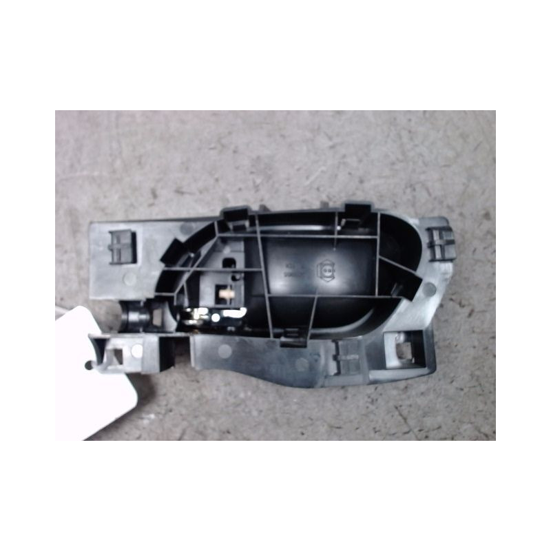 POIGNEE INTERIEURE PORTE AVANT DROIT PEUGEOT 207 5P