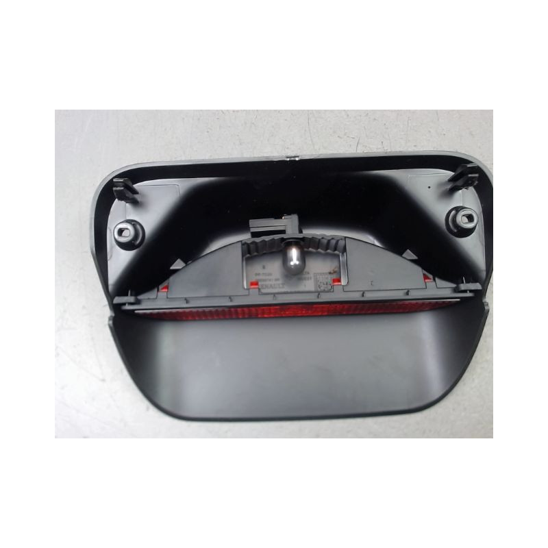 FEUX STOP SUPPLEMENTAIRE DACIA SANDERO II Phase 1 2012-...