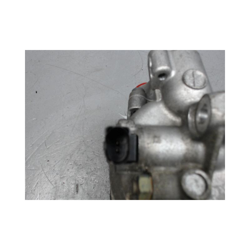 COMPRESSEUR AIR CONDITIONNE VOLKSWAGEN POLO 2009-
