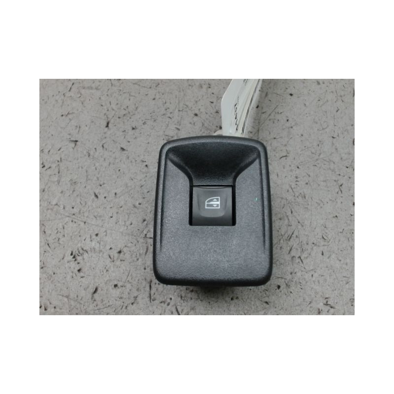 COMMANDE LEVE-GLACE PORTE ARD DACIA LODGY