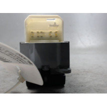 COMMANDE LEVE-GLACE PORTE AVG TOYOTA YARIS
