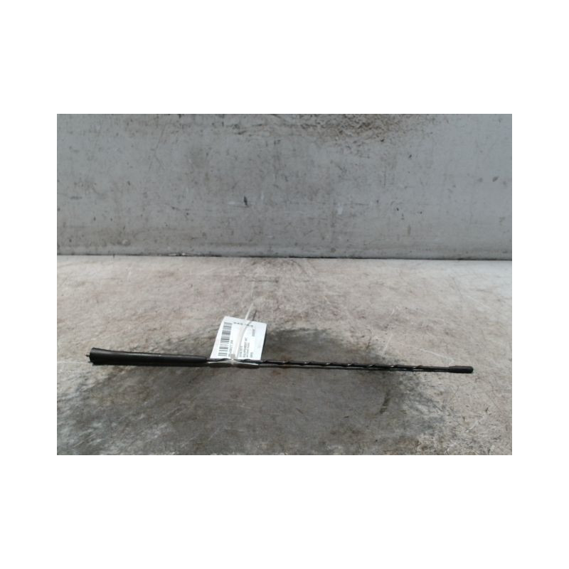 ANTENNE RADIO PEUGEOT 208