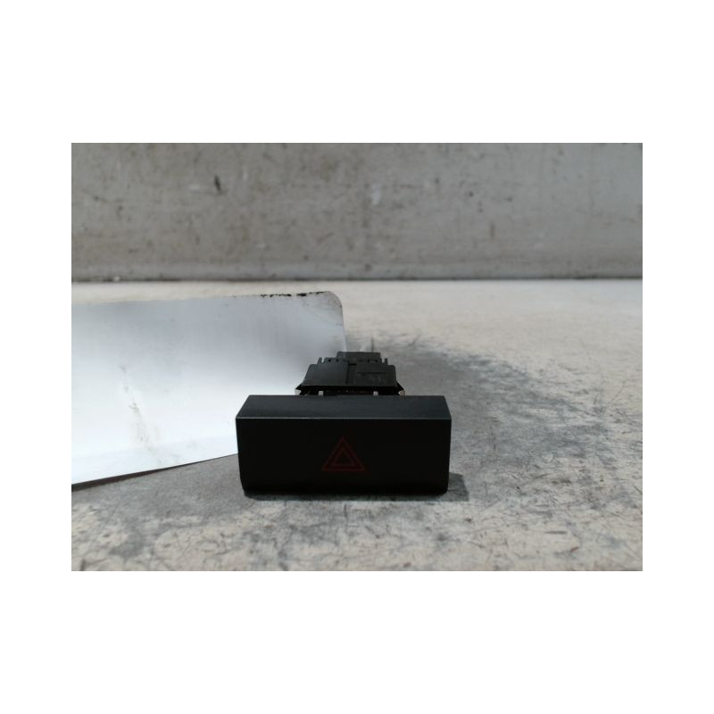 BOUTON DE WARNING SEAT IBIZA