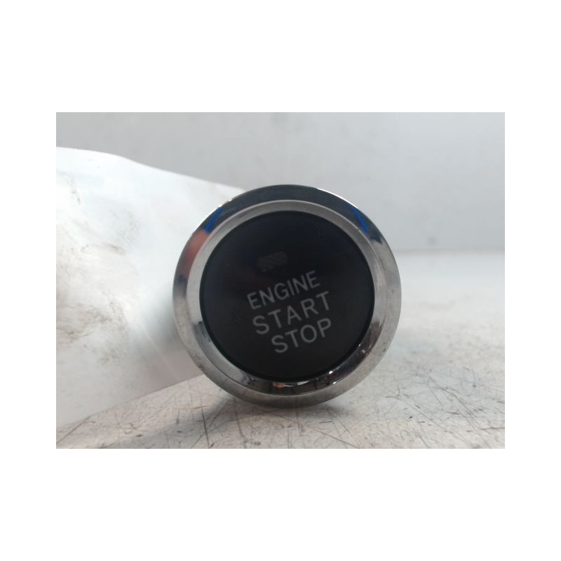 BOUTON DE DEMARRAGE TOYOTA COROLLA VERSO 2004-2007