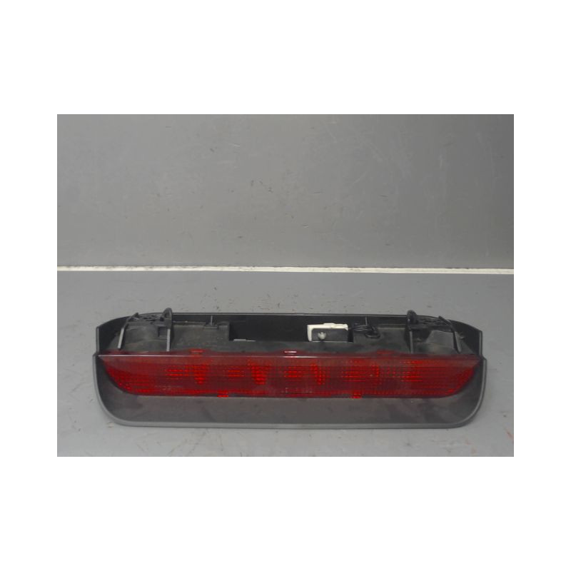 FEUX STOP SUPPLEMENTAIRE NISSAN X-TRAIL