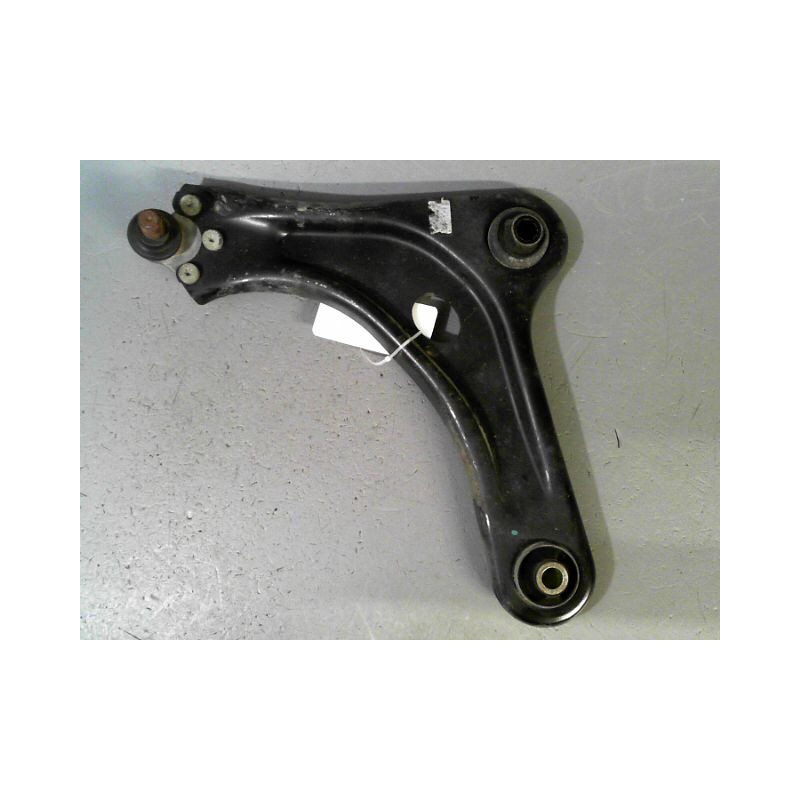 TRIANGLE INFERIEUR AVANT GAUCHE CITROEN C4 CACTUS