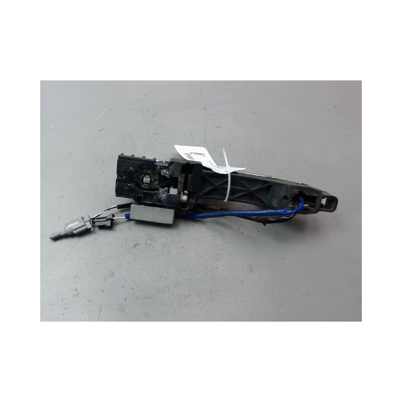 POIGNEE EXTERIEURE PORTE AVANT GAUCHE NISSAN QASHQAI BREAK I Phase 1 2007-2010