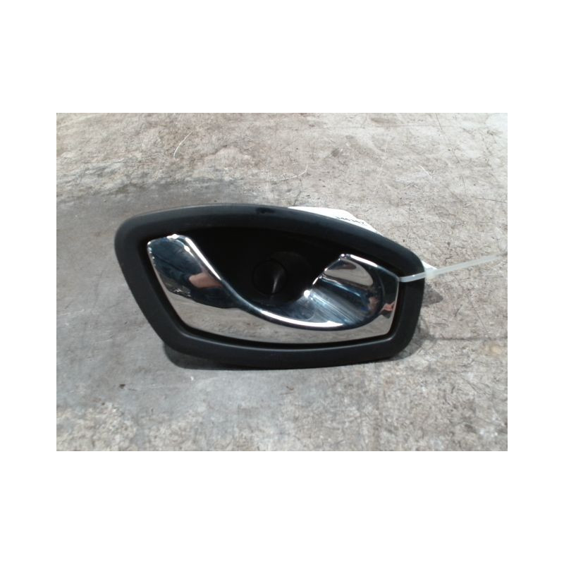 POIGNEE INTERIEURE PORTE AVANT DROIT RENAULT MEGANE SCENIC III