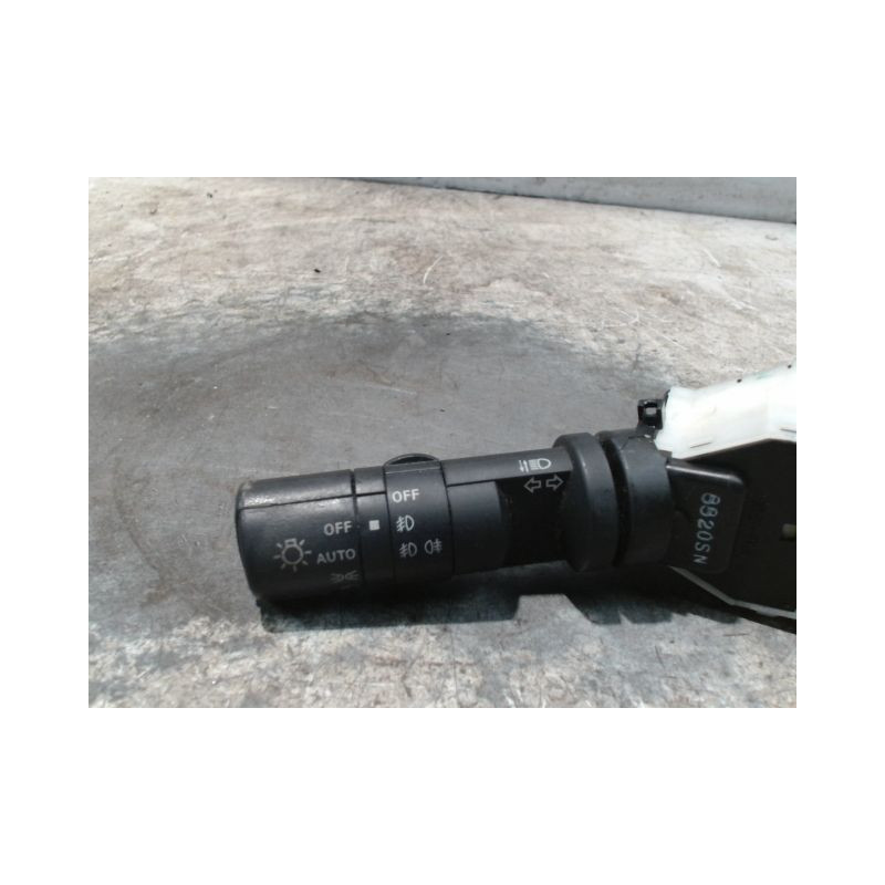 COMMANDE CLIGNOTANT NISSAN QHASQAI 2007-