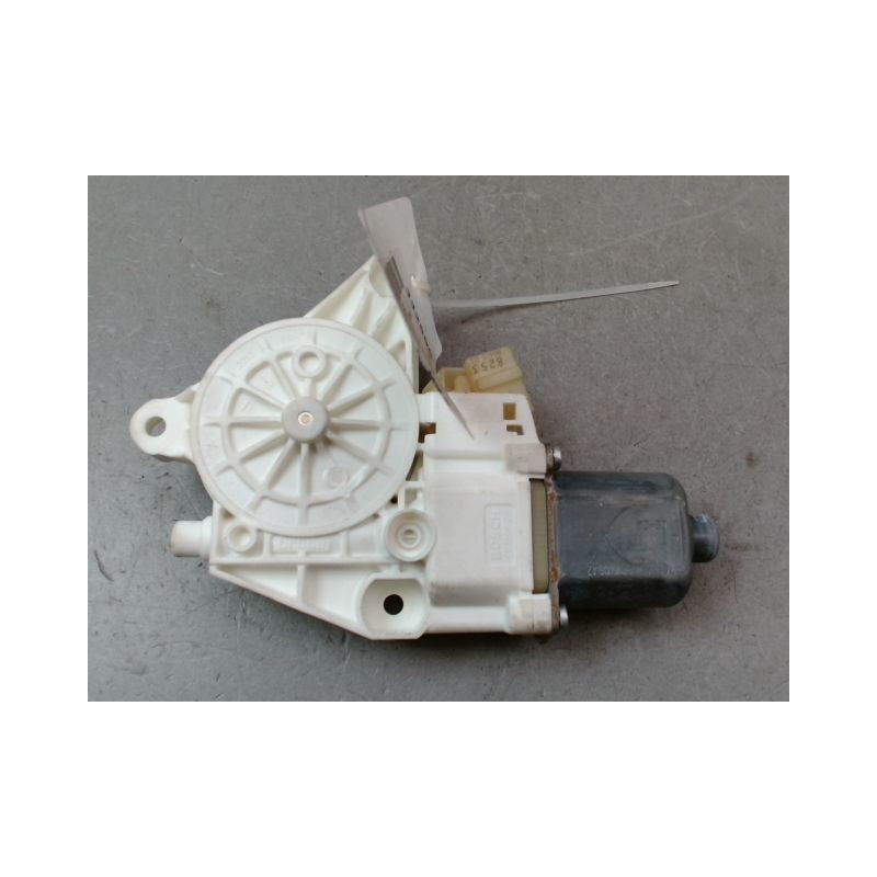 MECANISME+MOTEUR LEVE-GLACE ARRIERE GAUCHE MERCEDES CLASSE C BERL. III Phase 1 (204) 2007-2010
