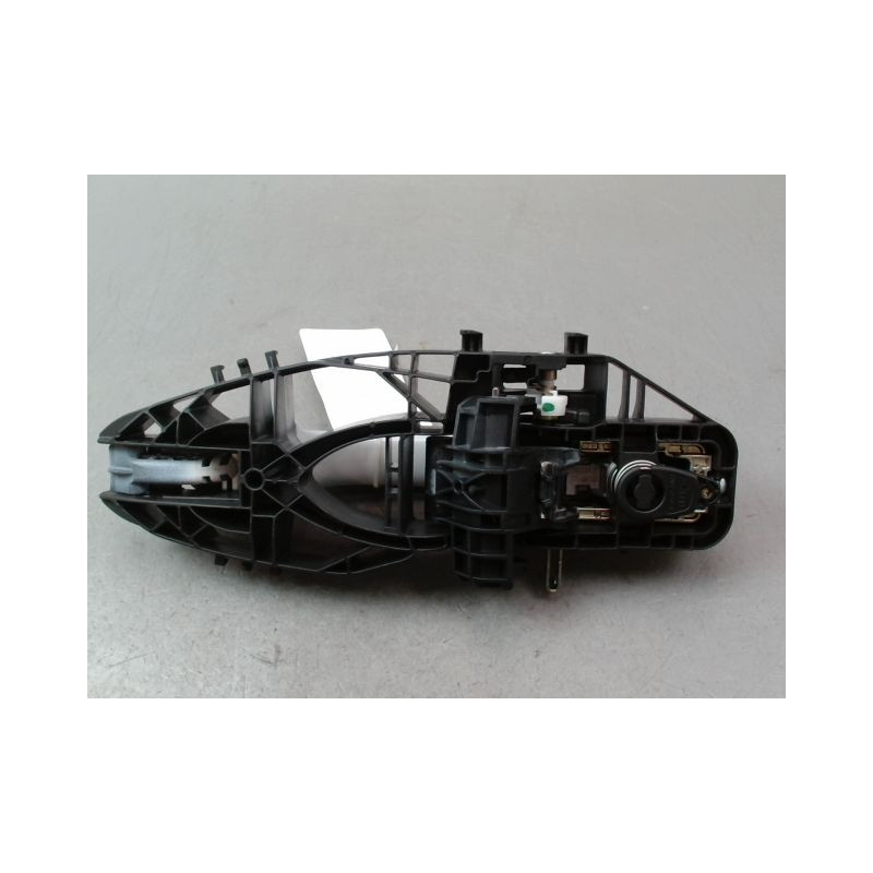 POIGNEE EXTERIEURE PORTE AVANT GAUCHE FORD FIESTA 2010-