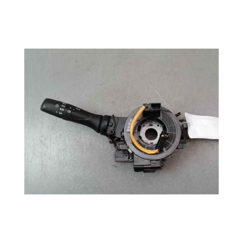 COMMANDE ECLAIRAGE SUZUKI SWIFT