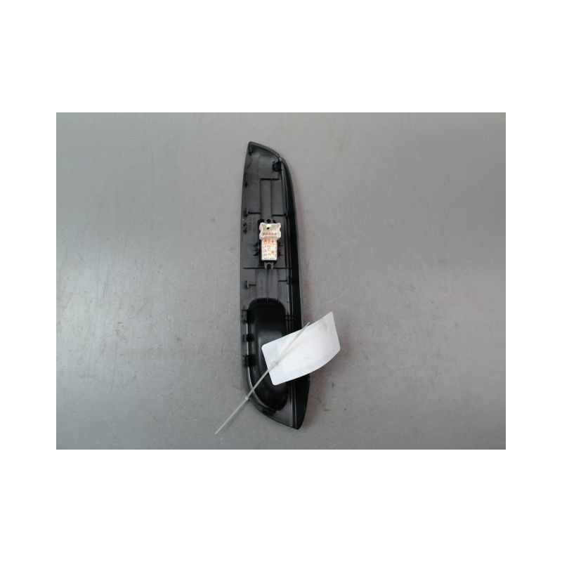 COMMANDE LEVE-GLACE PORTE AVD NISSAN NOTE