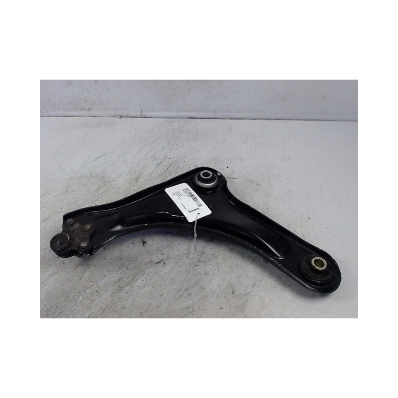 TRIANGLE INFERIEUR AVANT DROIT PEUGEOT 2008