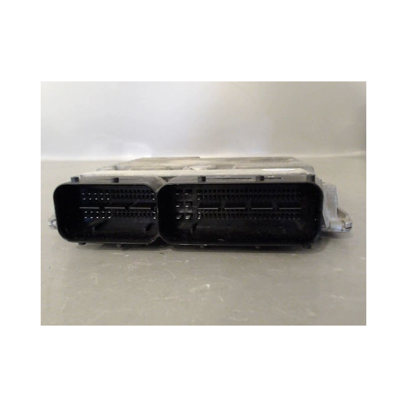 CALCULATEUR MOTEUR SEAT LEON