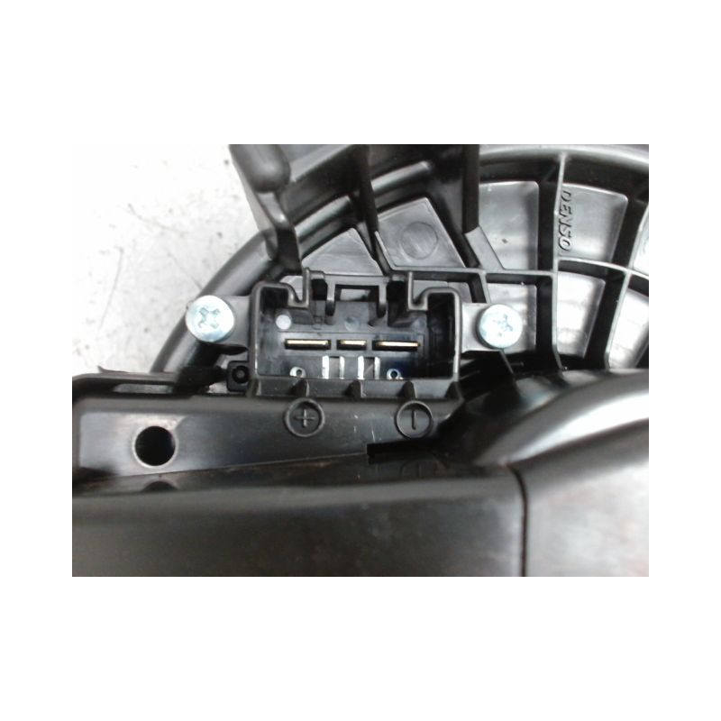 MOTEUR VENTILATEUR CHAUFFAGE TOYOTA VERSO