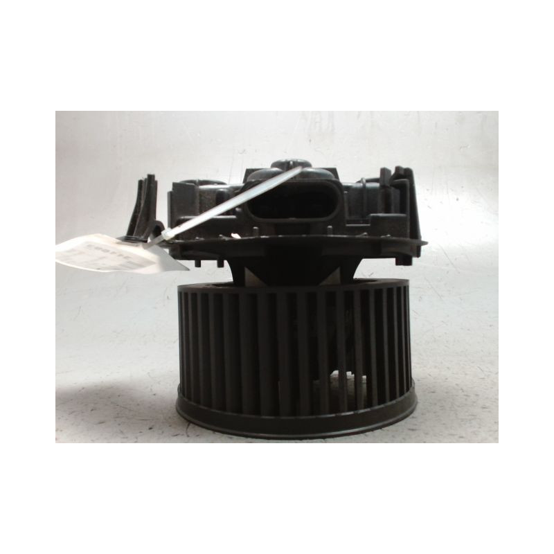 MOTEUR VENTILATEUR CHAUFFAGE RENAULT CLIO III 2005-