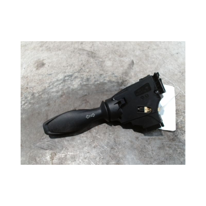 COMMANDE CLIGNOTANT FORD FIESTA 2010-