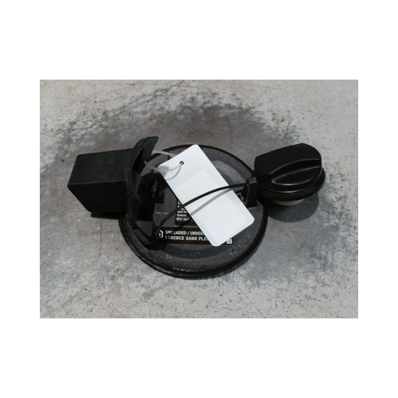 VOLET DE TRAPPE CARBURANT OPEL CORSA 2010-