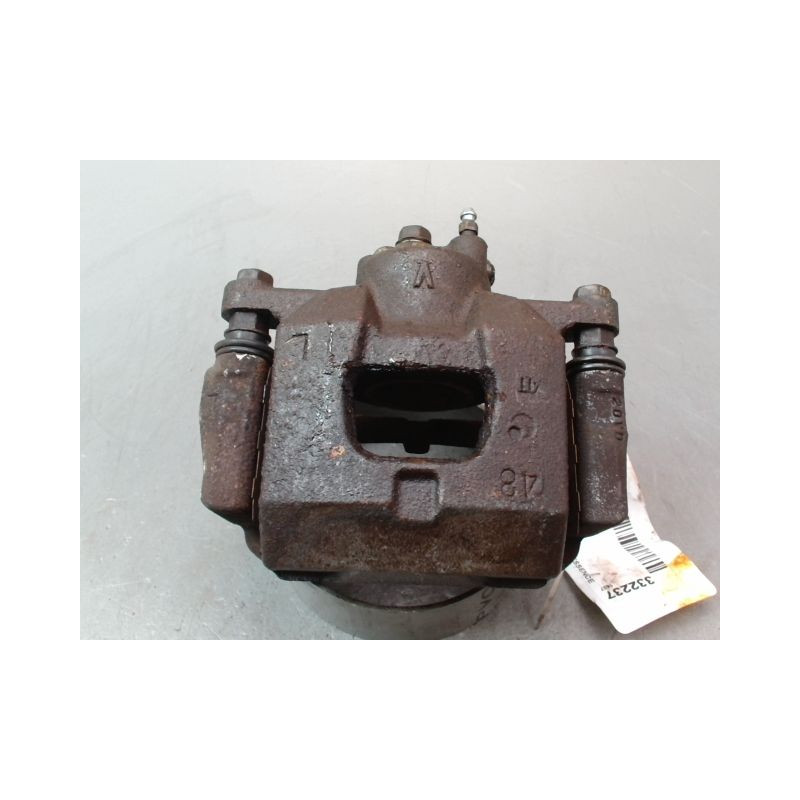 ETRIER DE FREIN AVANT GAUCHE TOYOTA IQ 2008-