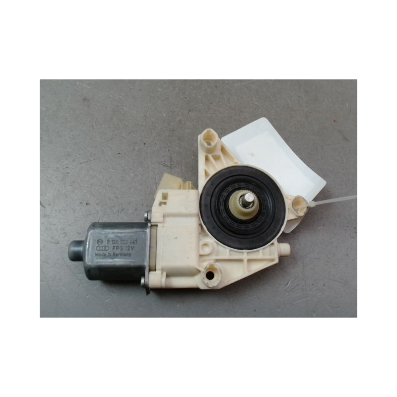MECANISME+MOTEUR LEVE-GLACE AVANT GAUCHE MERCEDES CLASSE C BERL. III Phase 1 (204) 2007-2010