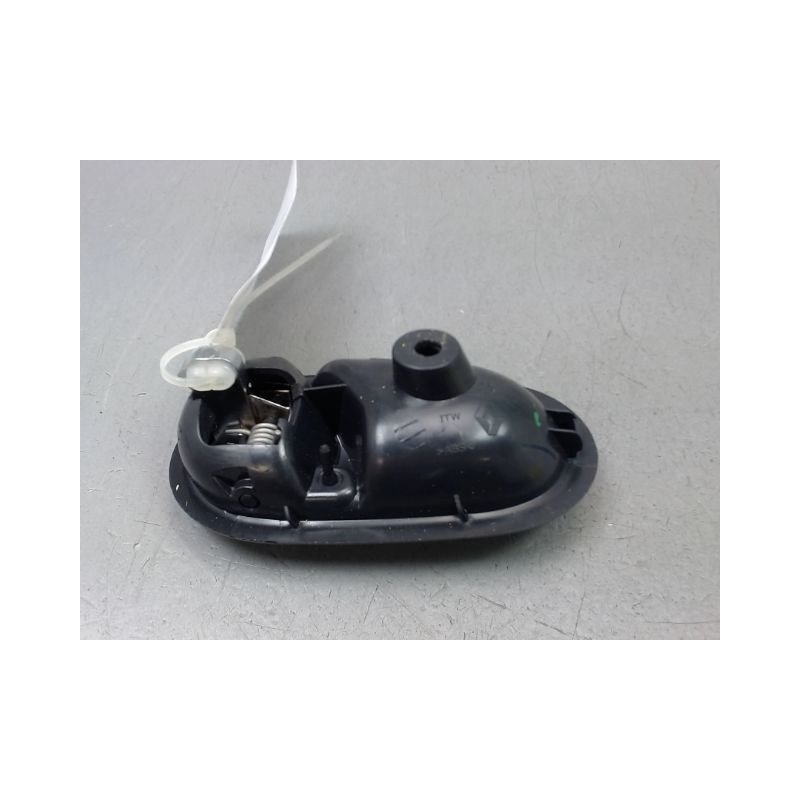 POIGNEE INTERIEURE PORTE AVANT DROIT DACIA SANDERO II Phase 1 2012-...