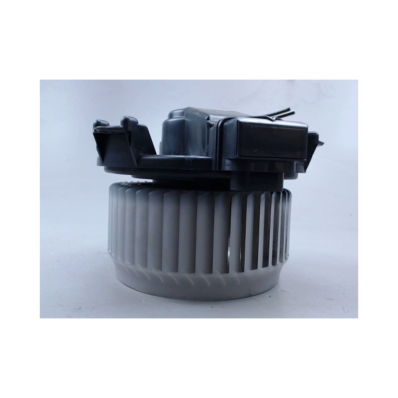 MOTEUR VENTILATEUR CHAUFFAGE SUZUKI SWIFT