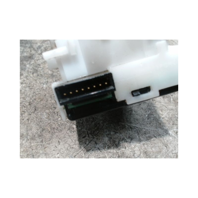 COMMANDE CLIGNOTANT NISSAN QHASQAI 2007-