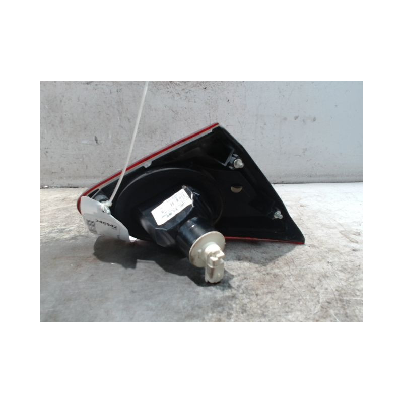 FEU ARRIERE INTERIEUR DROIT NISSAN QHASQAI 2007-
