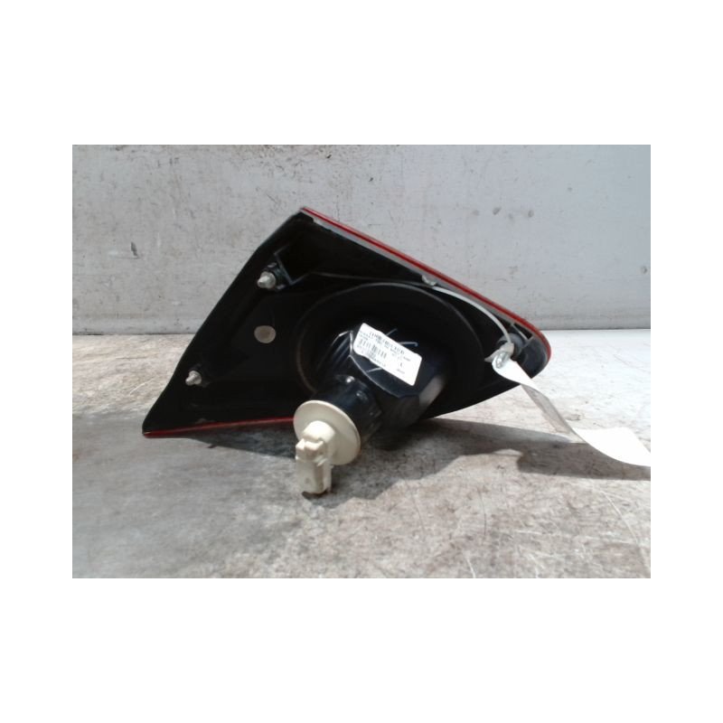 FEU ARRIERE INTERIEUR GAUCHE NISSAN QHASQAI 2007-