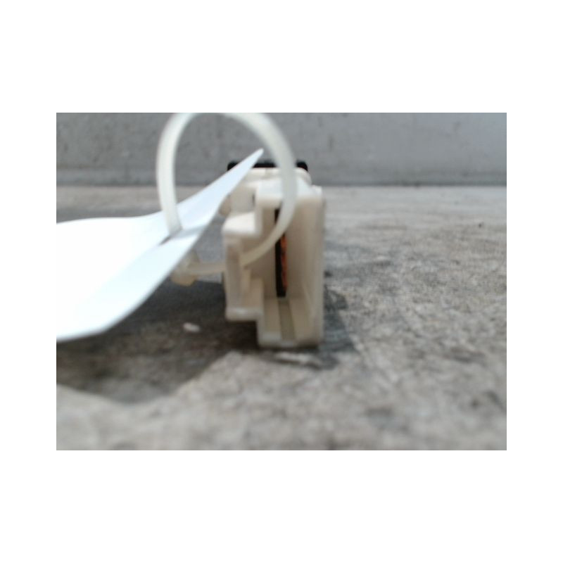 BOUTON DE WARNING NISSAN QHASQAI 2007-