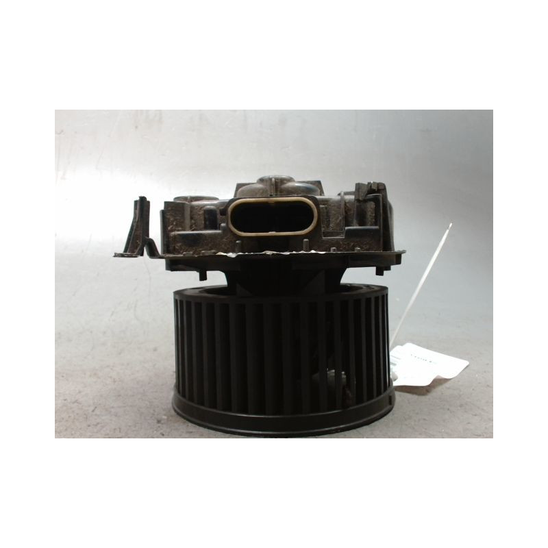 MOTEUR VENTILATEUR CHAUFFAGE NISSAN MICRA