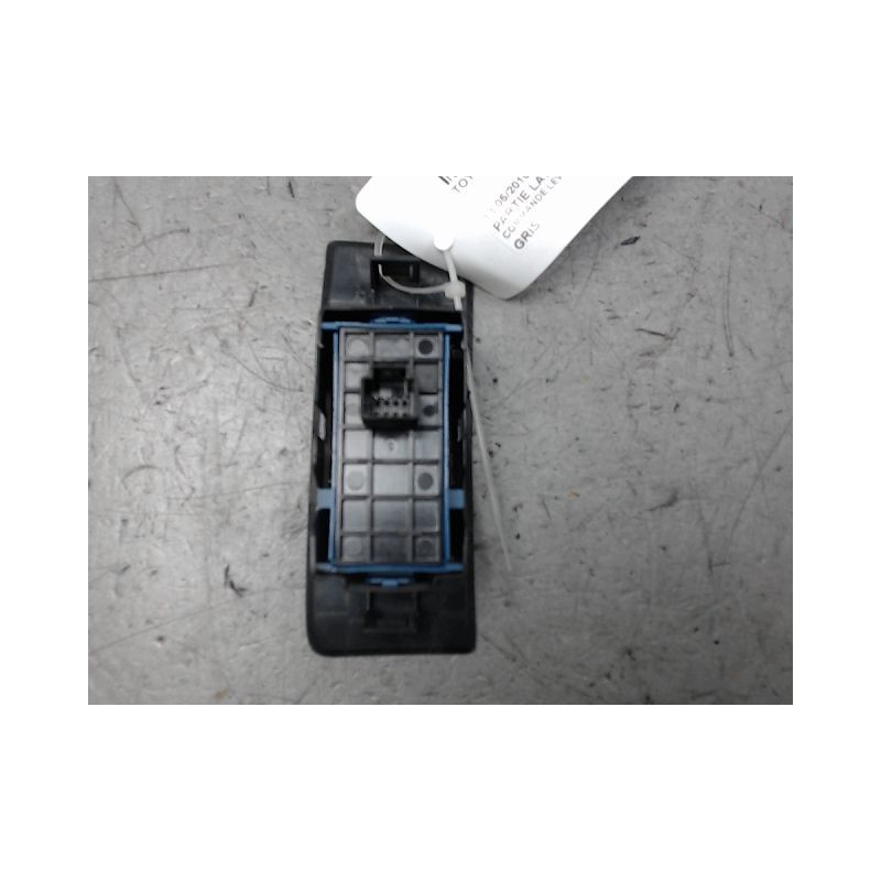COMMANDE LEVE-GLACE PORTE ARG TOYOTA VERSO