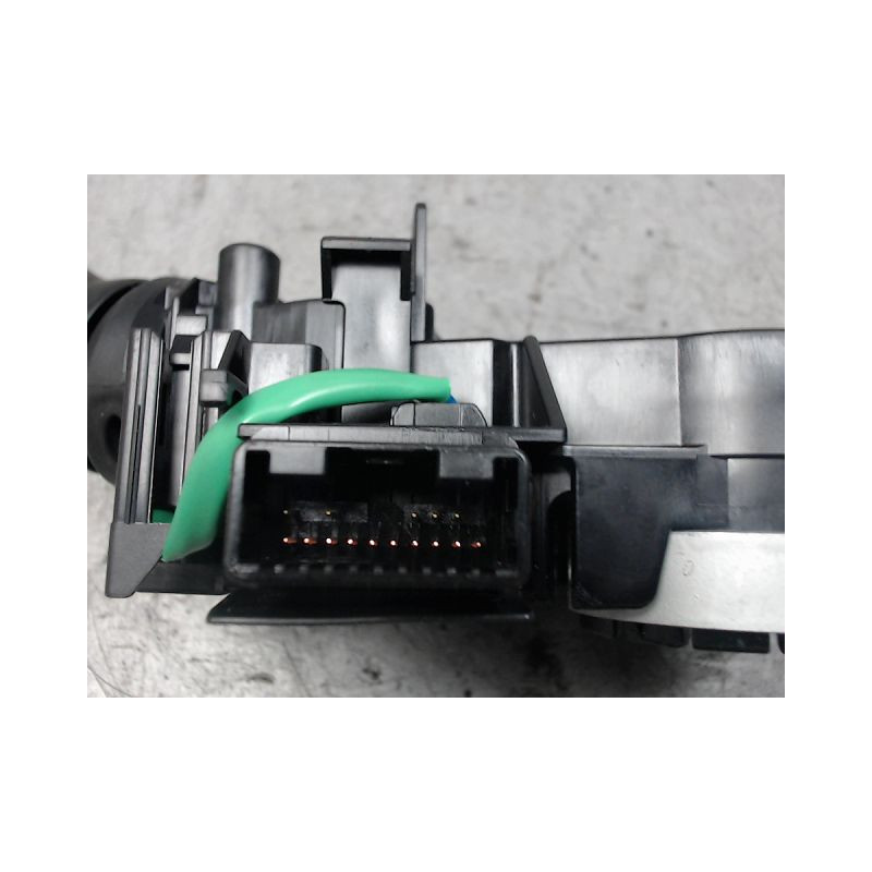 COMMANDE CLIGNOTANT CITROEN C1 5P