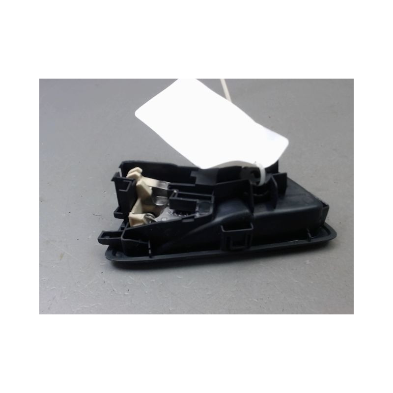 POIGNEE INTERIEURE PORTE ARRIERE GAUCHE FORD FIESTA VI Phase 1 2008-2012