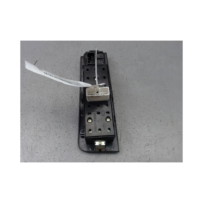 COMMANDE LEVE-GLACE PORTE AVG HYUNDAI MATRIX MONOSP. Phase 1 2001-2009