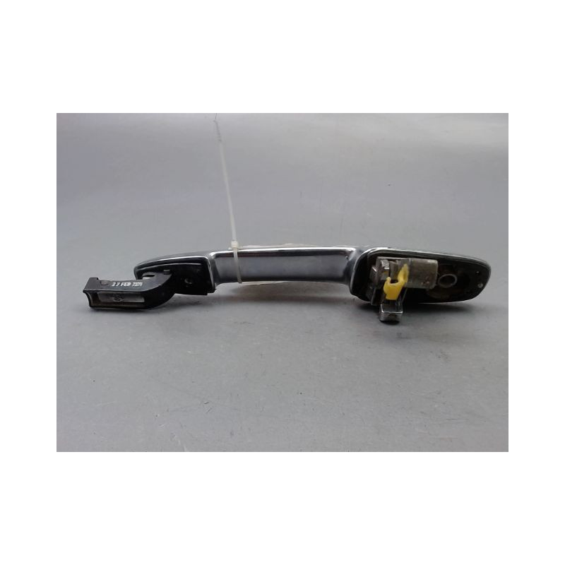 POIGNEE EXTERIEURE PORTE AVANT DROIT MAZDA BT-50