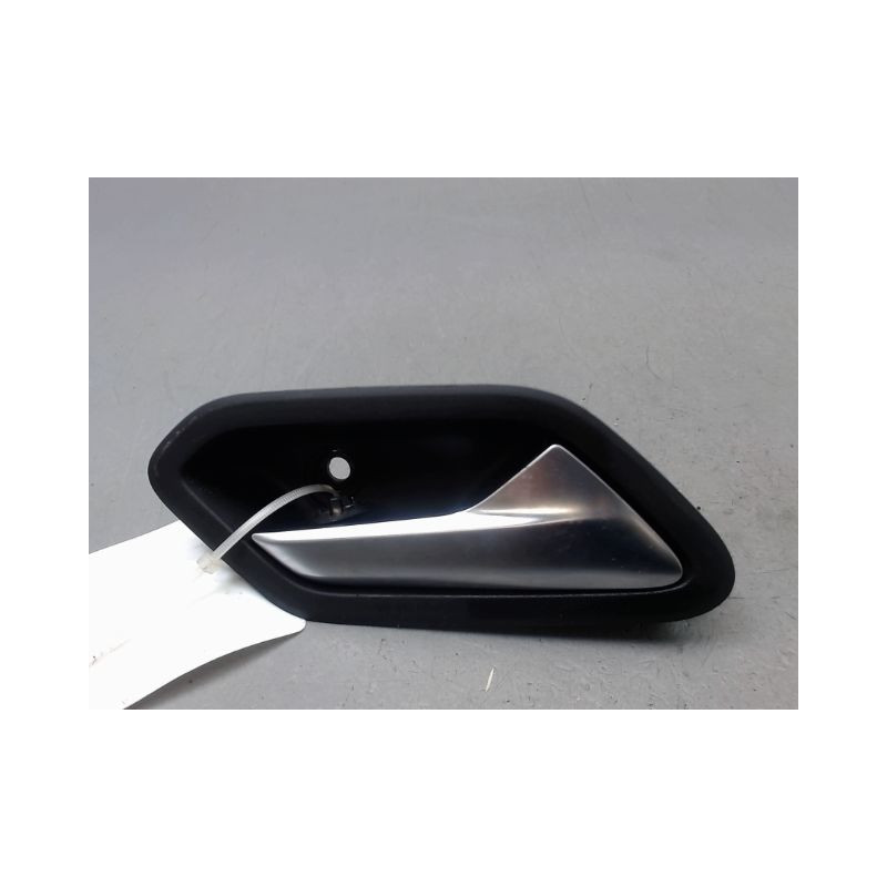 POIGNEE INTERIEURE PORTE ARRIERE DROIT DACIA DUSTER 2010-