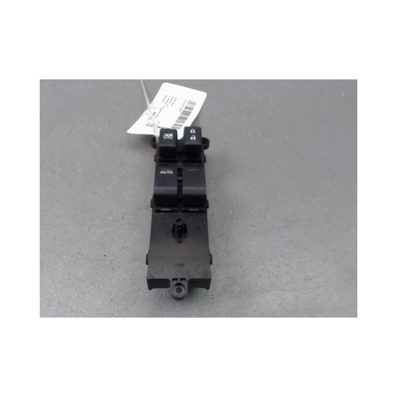 COMMANDE LEVE-GLACE PORTE AVG SUZUKI SWIFT
