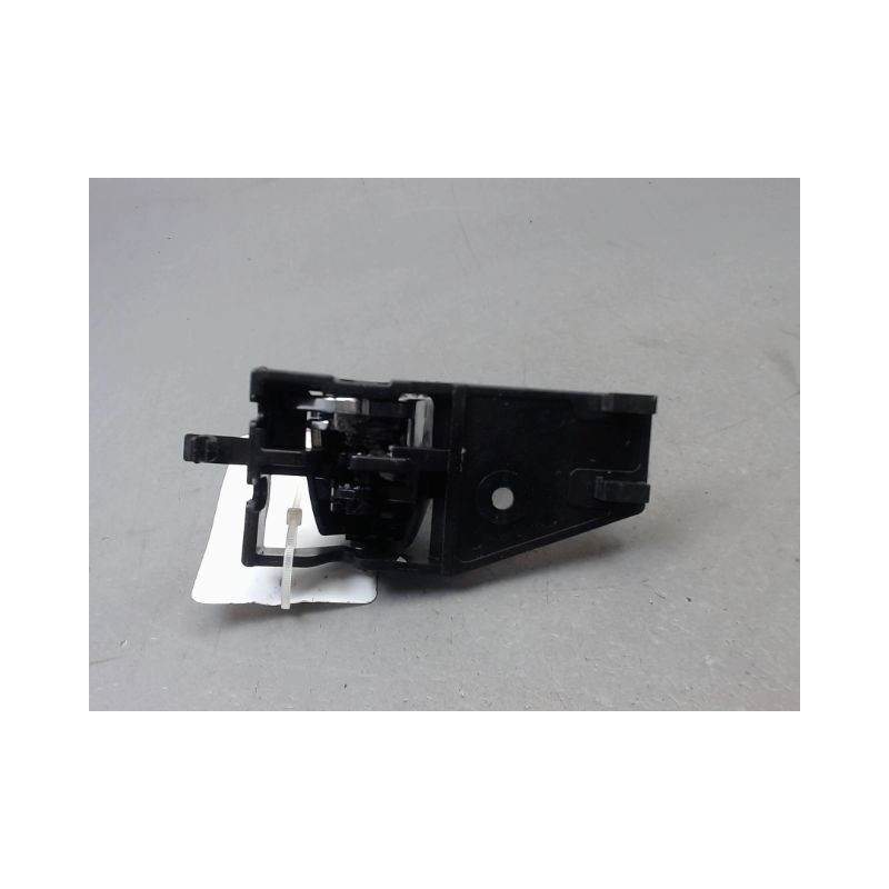 POIGNEE INTERIEURE PORTE AVANT GAUCHE SUZUKI SWIFT