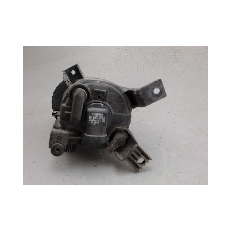 PHARE ANTIBROUILLARD AVANT DROIT AUDI A4
