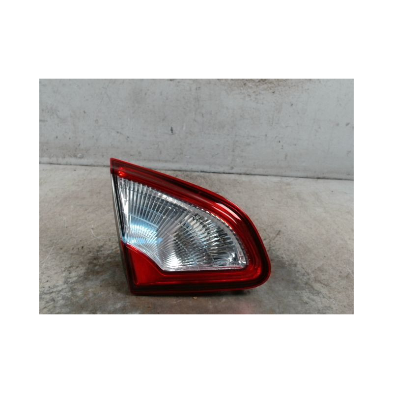 FEU ARRIERE INTERIEUR GAUCHE NISSAN QHASQAI 2007-